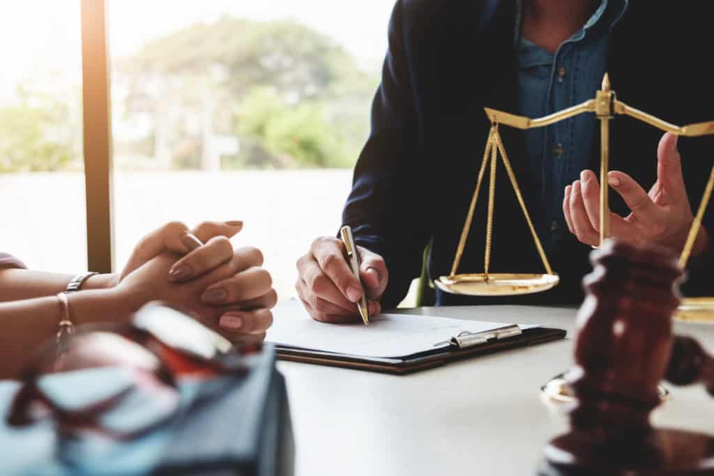 Court Applications vs. Mediation: A Less Stressful Path with EH Mediation Louth